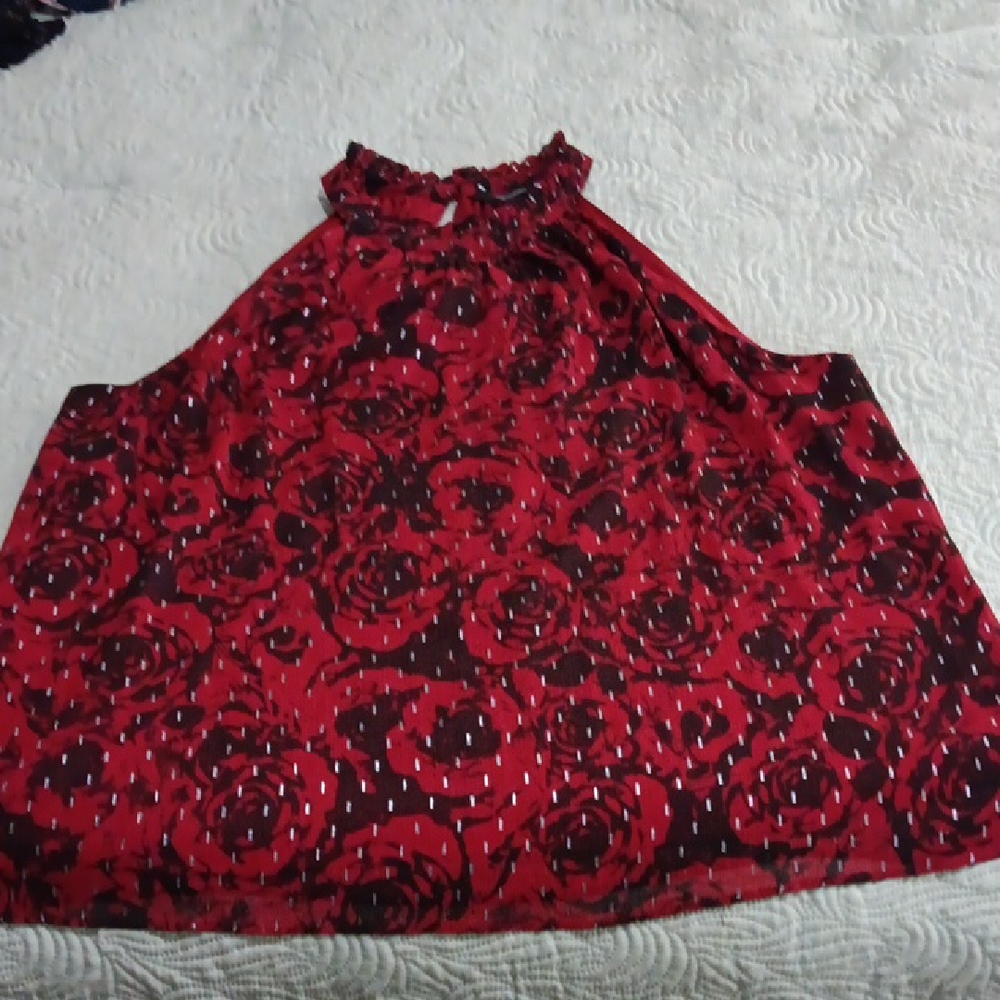 Simply Vera Vera Wang Red and Black Abstract Blouse